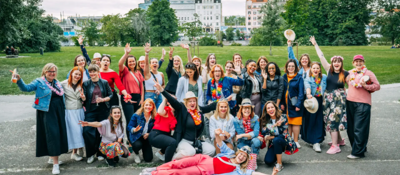 Group photo of women who work at Pricefx
